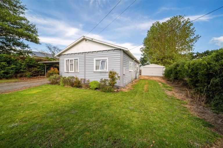 Photo of property in 25 Hobson Street, Normanby, Hawera, 4614