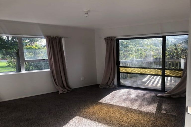 Photo of property in 1/10 Trounson Avenue, Clendon Park, Auckland, 2103