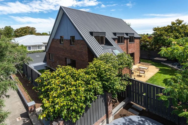 Photo of property in 21 Fovant Street, Russley, Christchurch, 8042