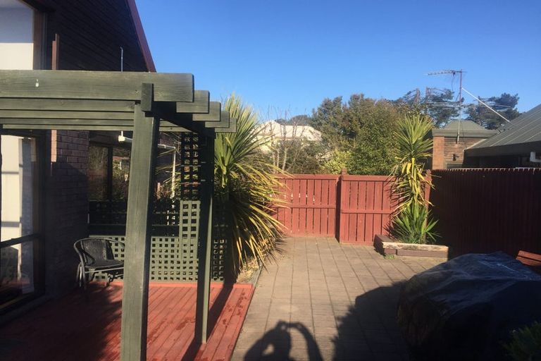 Photo of property in 12 Briarmont Street, Avondale, Christchurch, 8061