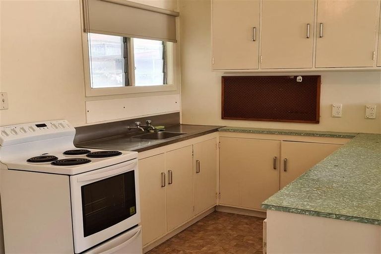 Photo of property in 44 Helvetia Road, Pukekohe, 2120