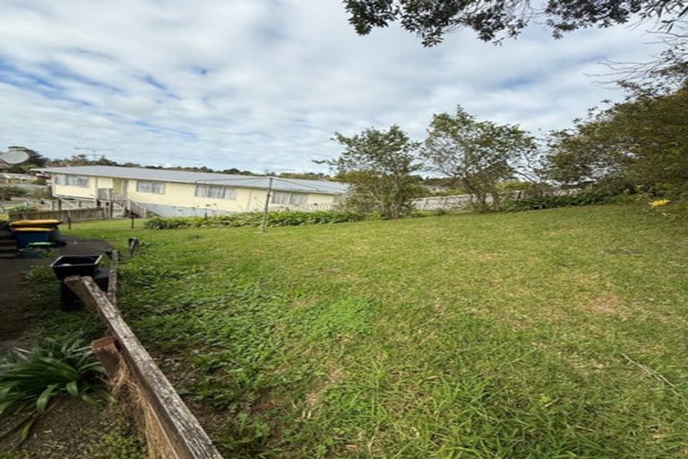 Photo of property in 25 Glenfinn Place, Massey, Auckland, 0614