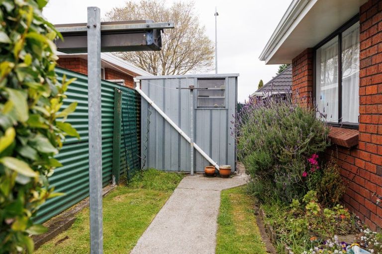 Photo of property in 15-17 Mcarthur Street, Terrace End, Palmerston North, 4410