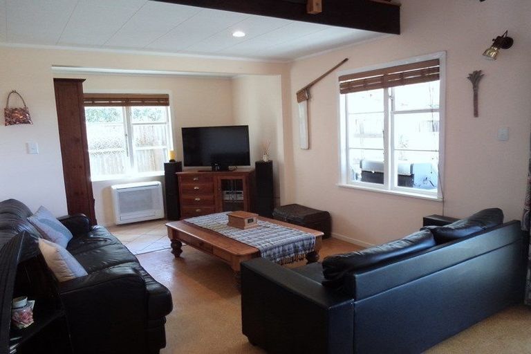 Photo of property in 39 Dixie Street, Te Horo Beach, Otaki, 5581