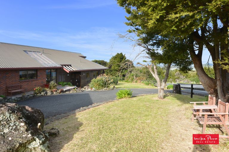 Photo of property in 100 Te Rongo Road, Parua Bay, Whangarei, 0174