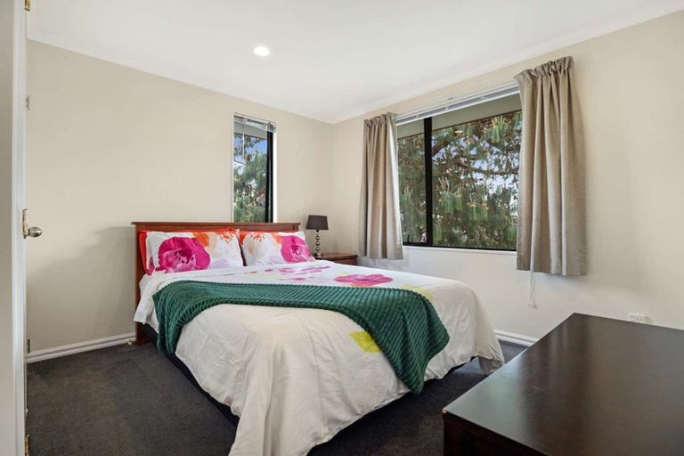 Photo of property in 71 Nielsen Gardens, Rototuna, Hamilton, 3210