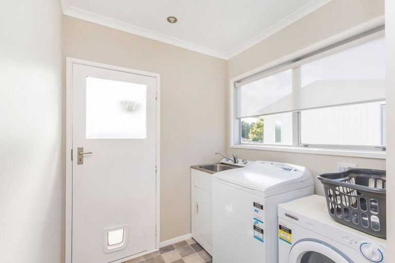 Photo of property in 11 Nuffield Street, Tawa, Wellington, 5028