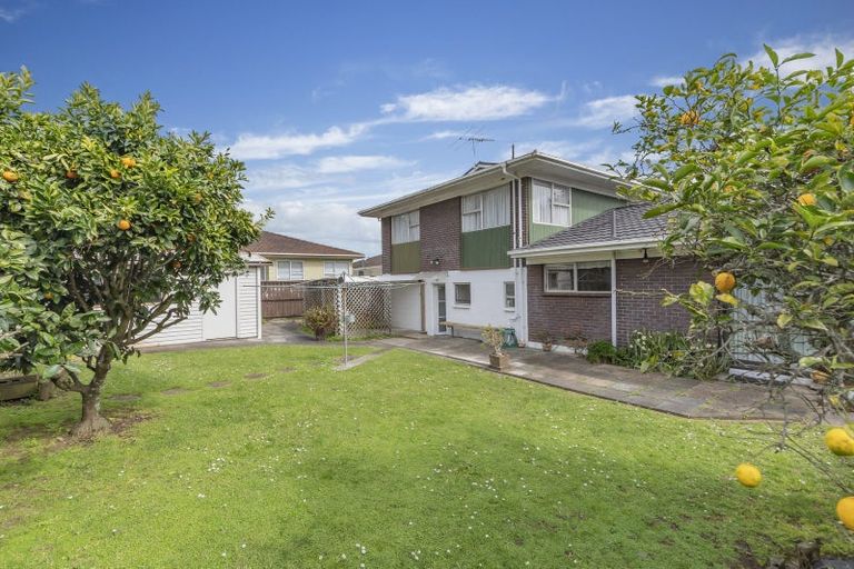 Photo of property in 4 Honey Place, Weymouth, Auckland, 2103