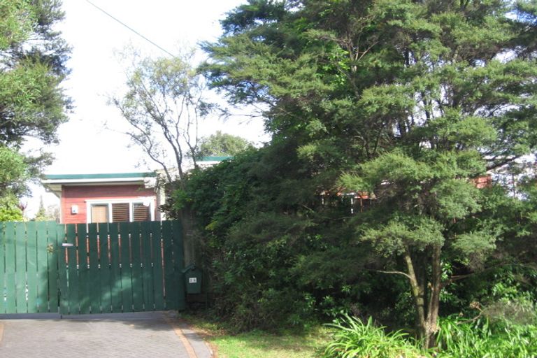 Photo of property in 24 Atkinson Road, Titirangi, Auckland, 0604
