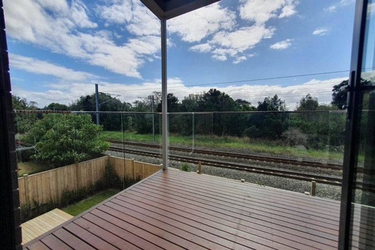 Photo of property in 1131c New North Road, Mount Albert, Auckland, 1025