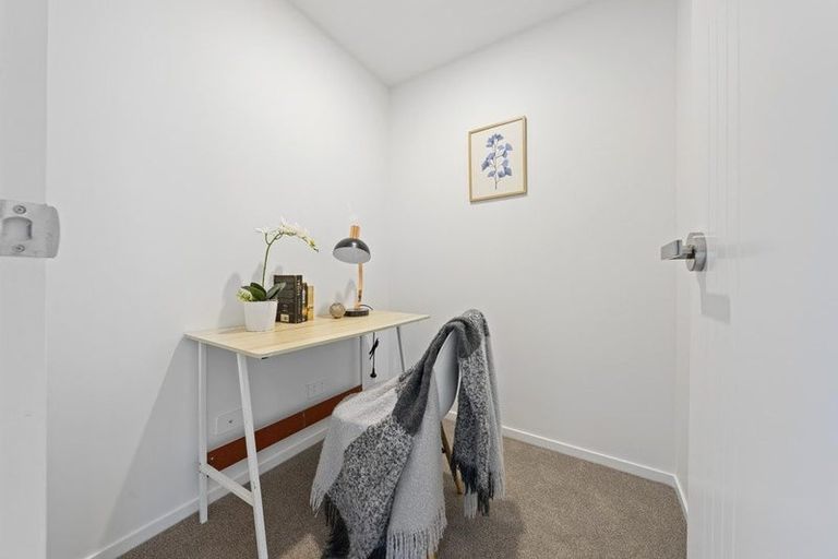 Photo of property in 4/12 Arney Road, Ranui, Auckland, 0612