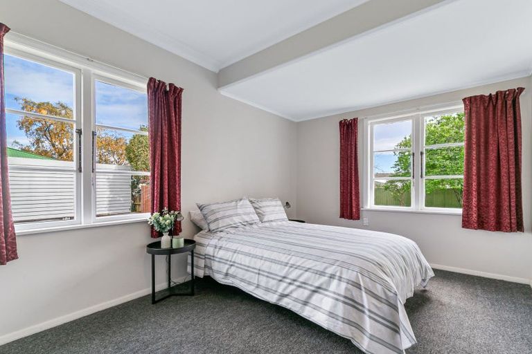 Photo of property in 33 Bowen Street, Levin, 5510
