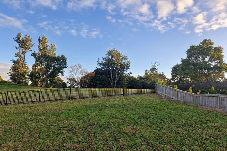 Photo of property in 63 Murray Ward Drive, Te Kauwhata, 3710