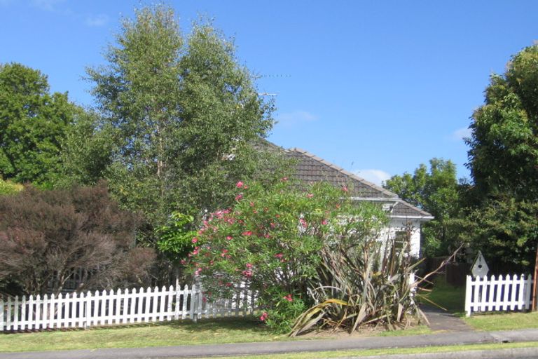 Photo of property in 5 Le Roy Terrace, Birkenhead, Auckland, 0626