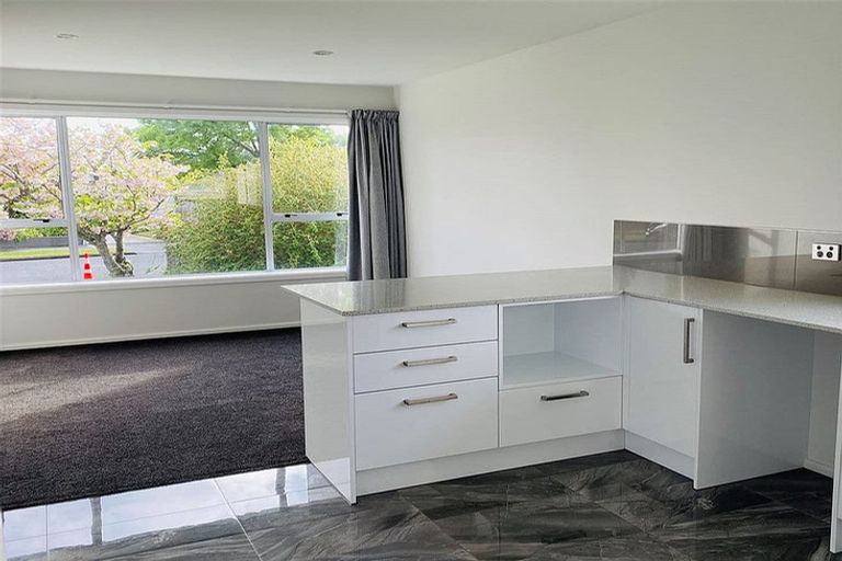 Photo of property in 11 Ansonby Street, Russley, Christchurch, 8042