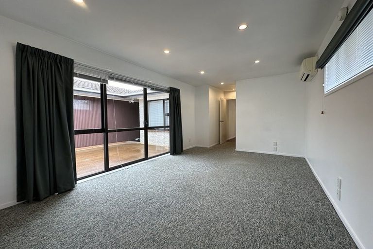 Photo of property in 83 Velma Road, Hillcrest, Auckland, 0627