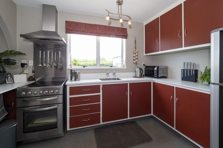 Photo of property in 99 Mcmurdo Street, Tinwald, Ashburton, 7700