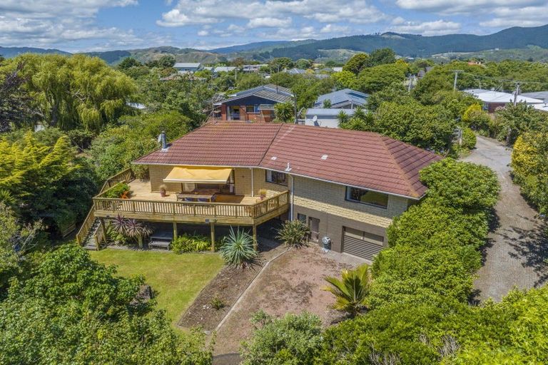 Photo of property in 15a Alexander Road, Raumati Beach, Paraparaumu, 5032