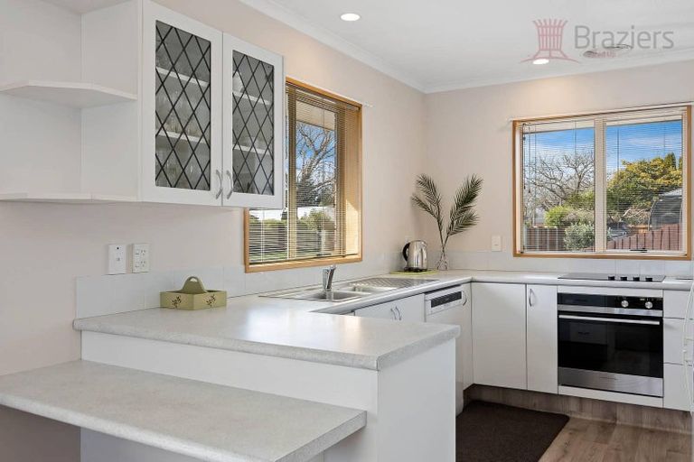 Photo of property in 1/43 Claridges Road, Casebrook, Christchurch, 8051