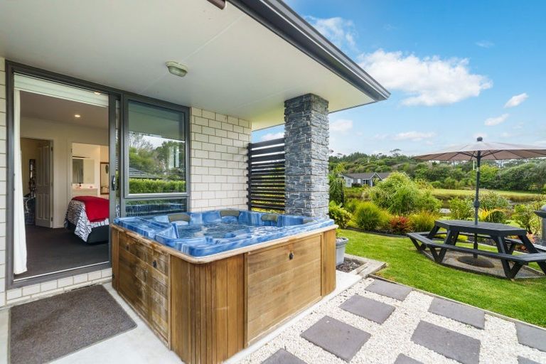 Photo of property in 18 Park Rise, Mangawhai Heads, Mangawhai, 0505