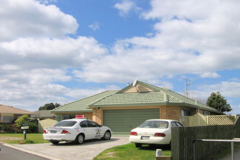 Photo of property in 61 Olympus Grove, Papamoa Beach, Papamoa, 3118