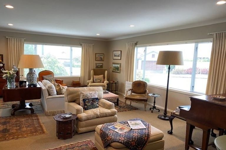 Photo of property in 98 Russell Robertson Drive, Havelock North, 4130