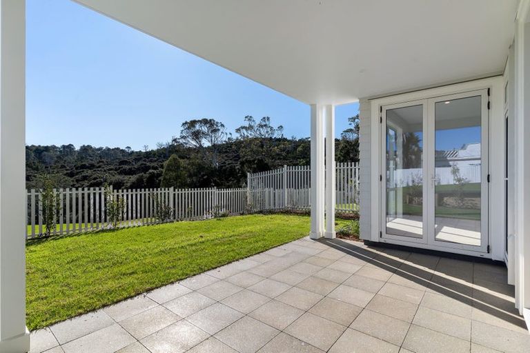 Photo of property in 204 Landmark Terrace, Orewa, 0931