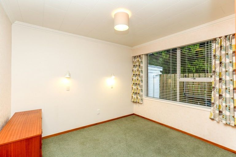 Photo of property in 4/6 Gilbert Street, New Plymouth, 4310