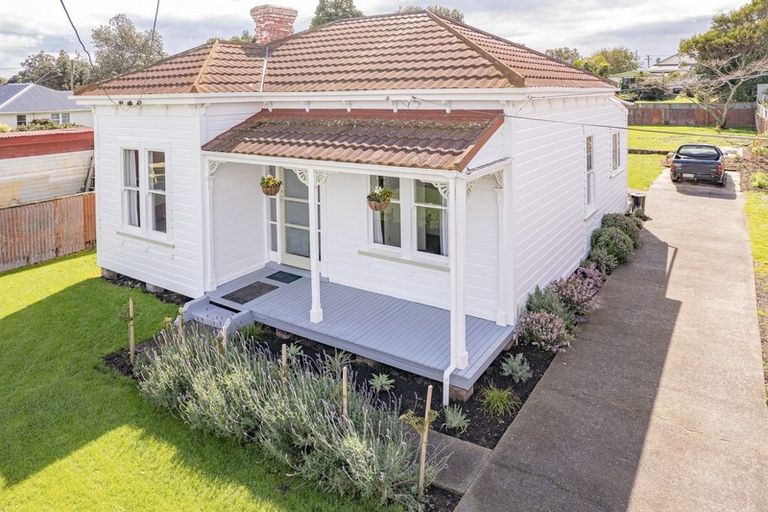 Photo of property in 192 Puriri Street, Castlecliff, Whanganui, 4501