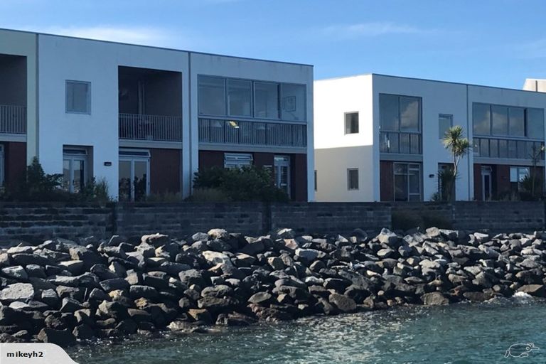 Photo of property in Marrakech Cafe, 21/305 Evans Bay Parade, Hataitai, Wellington, 6021