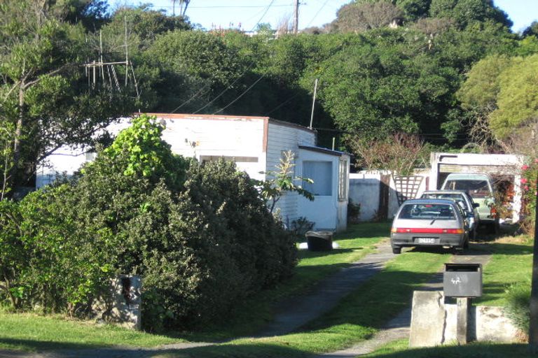 Photo of property in 42 Ngaio Street, Otaki Beach, Otaki, 5512