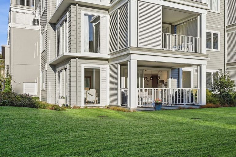 Photo of property in 122 Eaves Bush Parade, Orewa, 0931