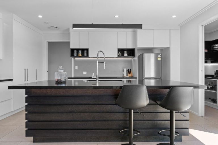 Photo of property in 4 Okohaka Avenue, Glenbrook, Waiuku, 2681