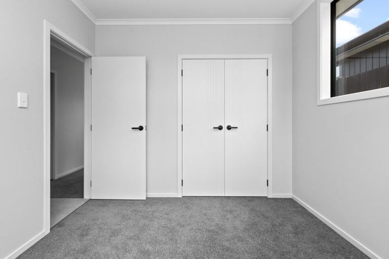 Photo of property in 2/4 Carey Street, Maeroa, Hamilton, 3200