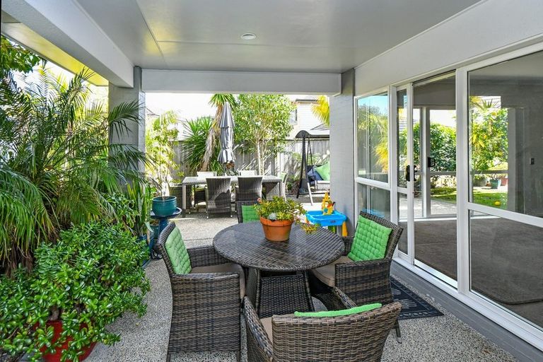 Photo of property in 4 Glasson Avenue, Flat Bush, Auckland, 2016