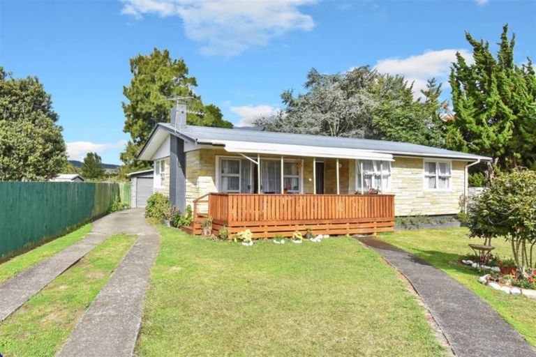 Photo of property in 22 Eastburn Street, Papakura, 2110