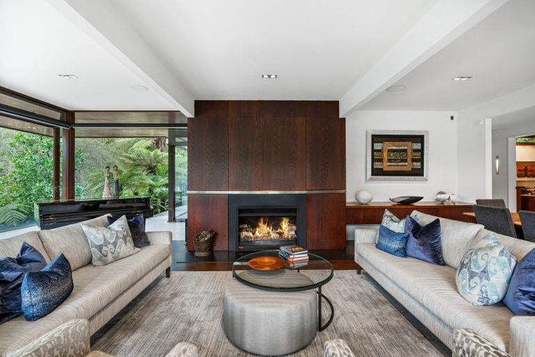 Photo of property in 20 Oscar Road, Greenhithe, Auckland, 0632