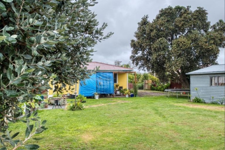 Photo of property in 16 Tolerton Avenue, Elgin, Gisborne, 4010