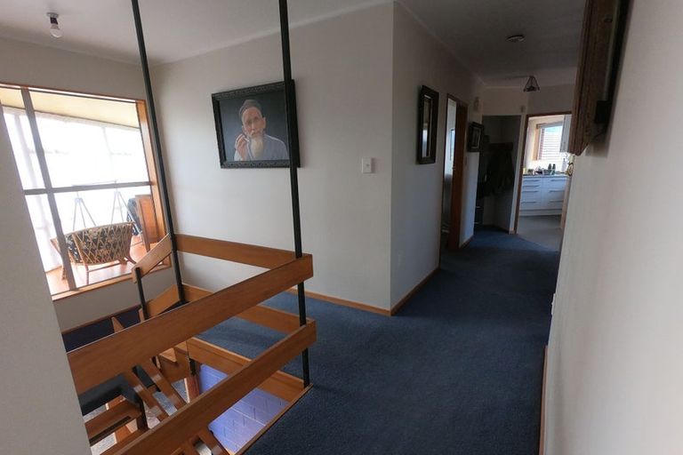 Photo of property in 107 Larnach Road, Vauxhall, Dunedin, 9013