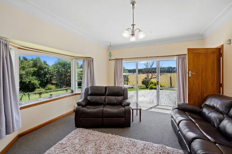 Photo of property in 35 North Manakau Road, Manakau, Levin, 5573