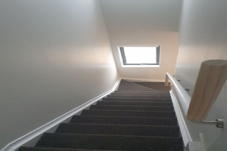 Photo of property in 6/15 Sunhill Road, Sunnyvale, Auckland, 0612