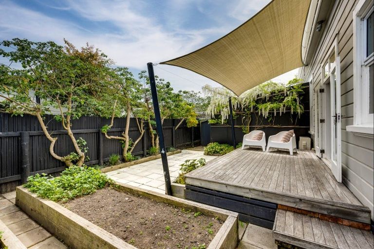 Photo of property in 413 Jervois Street, Mayfair, Hastings, 4122