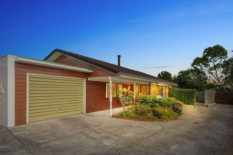Photo of property in 2/529 Weymouth Road, Weymouth, Auckland, 2103