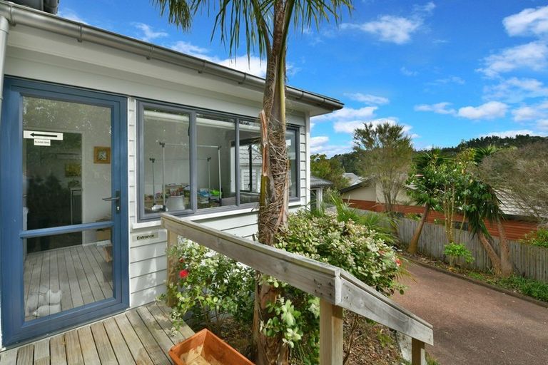 Photo of property in 24 Coralsea Way, Arkles Bay, Whangaparaoa, 0932