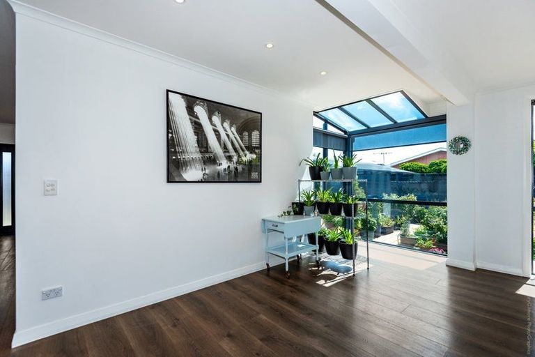 Photo of property in 150 Beach Road, North New Brighton, Christchurch, 8083