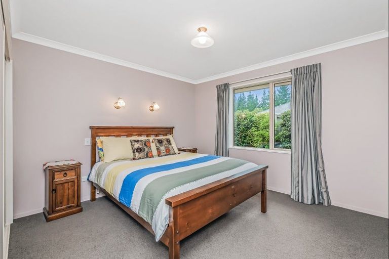 Photo of property in 72 Rotherham Drive, West Melton, 7618