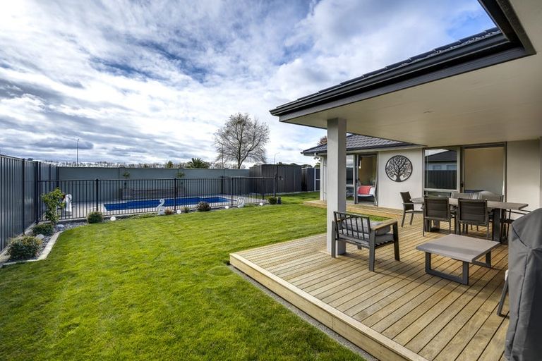 Photo of property in 10 Wanaka Place, Poraiti, Napier, 4112