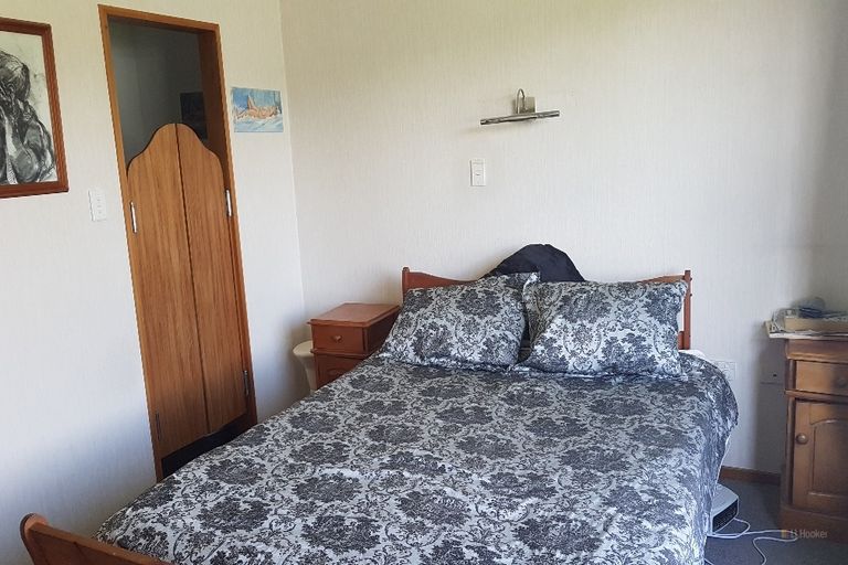 Photo of property in 19 Timaru Road, Waimate, 7924