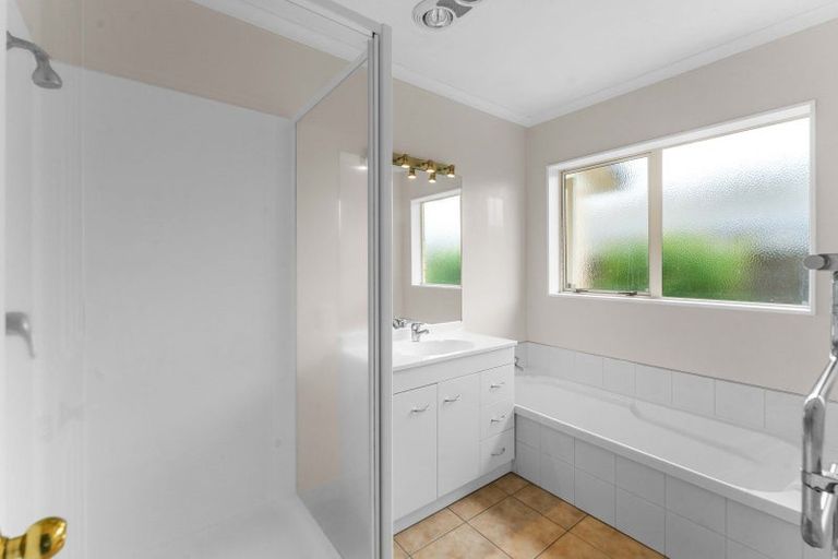 Photo of property in 311 Gravatt Road, Papamoa Beach, Papamoa, 3118