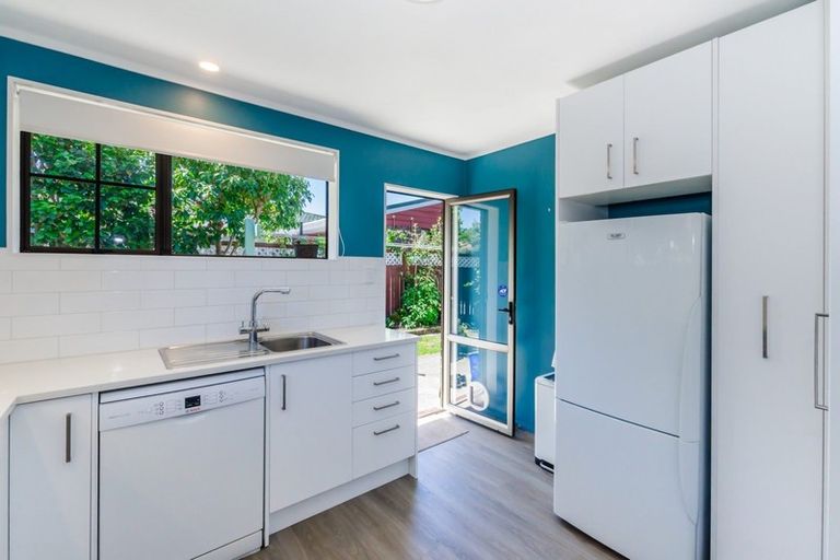 Photo of property in 45 Belvedere Avenue, Waikanae, 5036